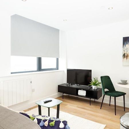 Stylish Studio Apt Overlooking Old Trafford مانشستر المظهر الخارجي الصورة