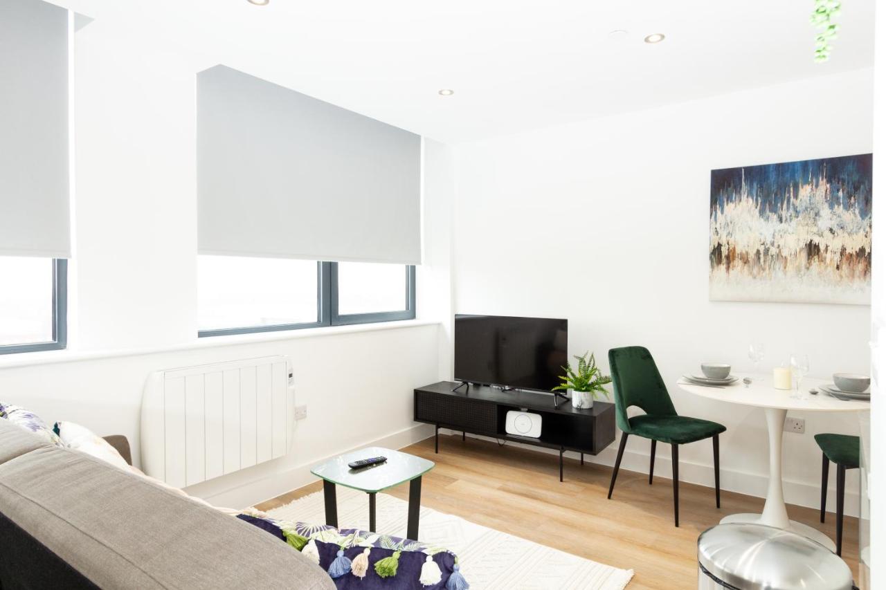 Stylish Studio Apt Overlooking Old Trafford مانشستر المظهر الخارجي الصورة