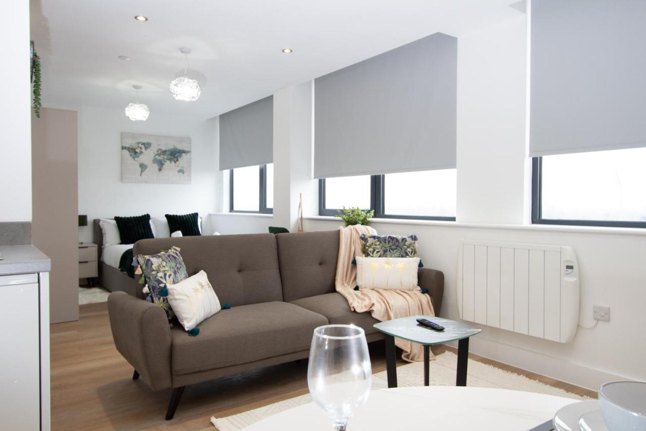 Stylish Studio Apt Overlooking Old Trafford مانشستر المظهر الخارجي الصورة
