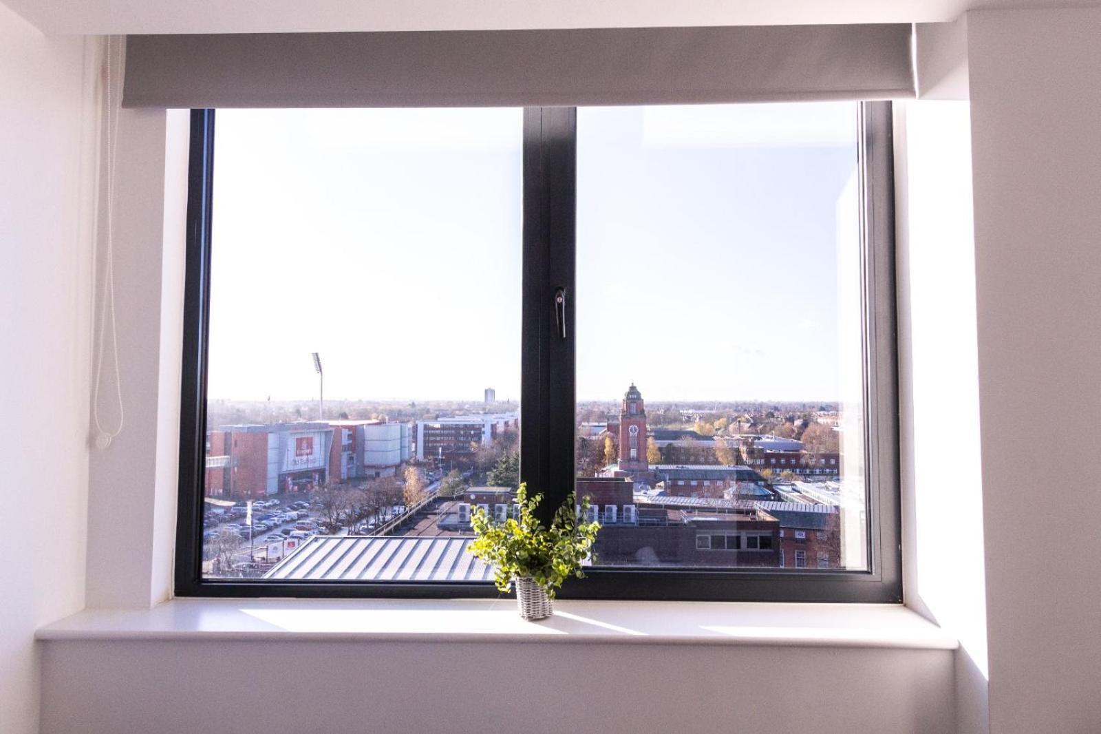 Stylish Studio Apt Overlooking Old Trafford مانشستر المظهر الخارجي الصورة